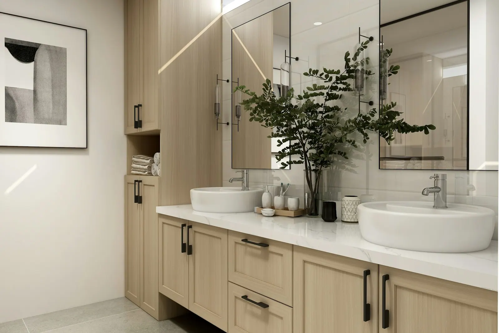 Double vasque et rangements dans une salle de bains rénovée